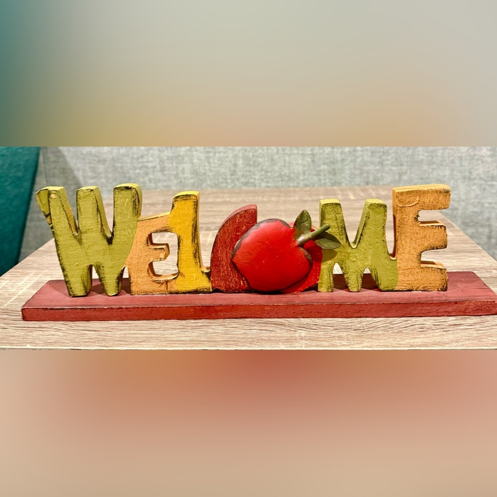 Rustic wooden welcome/accent sign. Apple is made of metal. Great for fall! 12x4